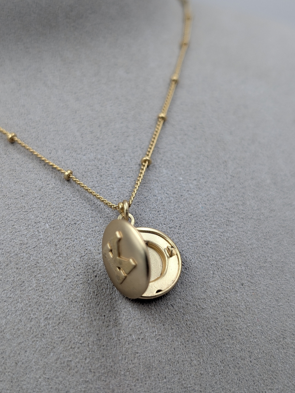 Spartina 449 Initial K Mini Round Locket Necklace Gold | M170